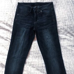 dark wash joe’s skinny jeans